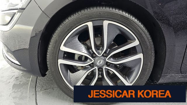 2017 Renault Korea SM6 - Thumbnail 3