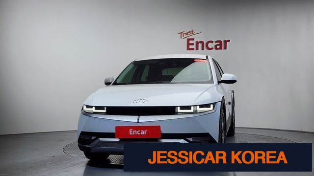 2022 Hyundai Ioniq 5 - Thumbnail 9