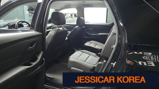 2020 Chevrolet Traverse - Thumbnail 9