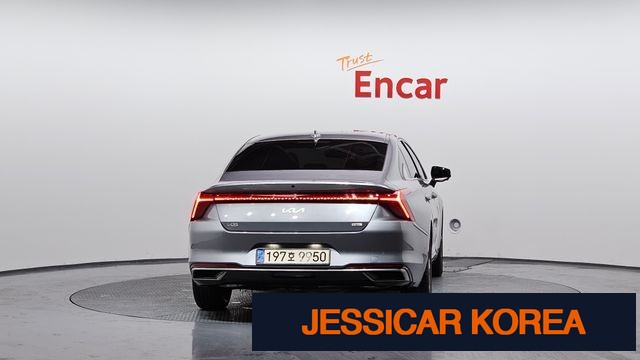 2022 Kia K8 Hybrid - Thumbnail 2