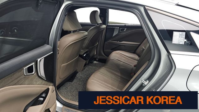 2022 Kia K8 Hybrid - Thumbnail 10