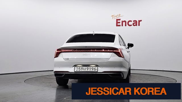2024 Kia K8 - Thumbnail 8