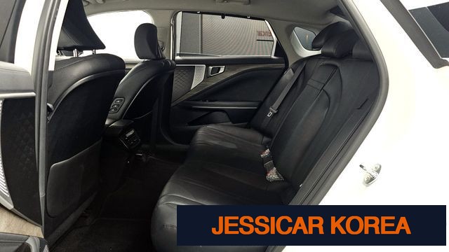 2024 Kia K8 - Thumbnail 13