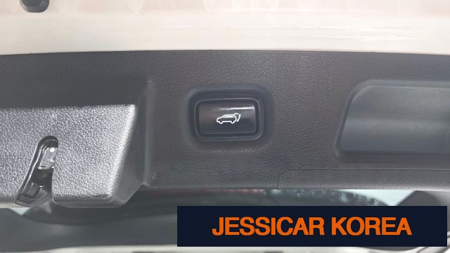 2020 Hyundai Santa Fe TM - Thumbnail 4