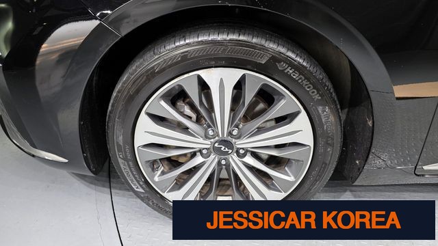 2022 Kia K8 - Thumbnail 3