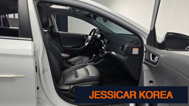 2019 Hyundai Ioniq Hybrid - Thumbnail 3