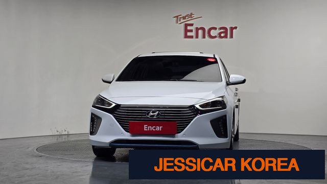 2019 Hyundai Ioniq Hybrid - Thumbnail 12