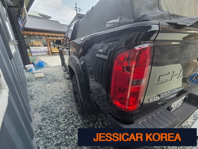 2021 Chevrolet Real New Colorado - Thumbnail 12