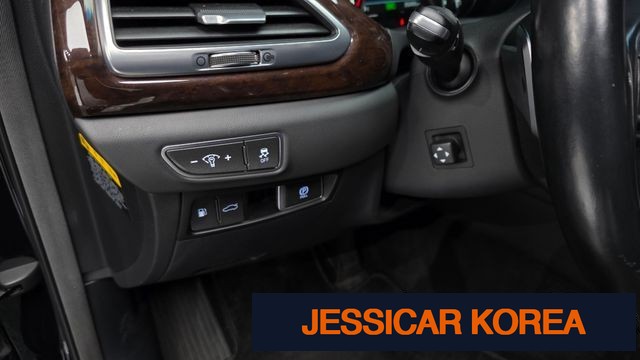2016 Genesis EQ900 - Thumbnail 7