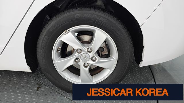 2015 Hyundai The New Avante - Thumbnail 17