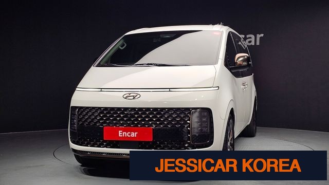 2022 Hyundai Staria - Thumbnail 3