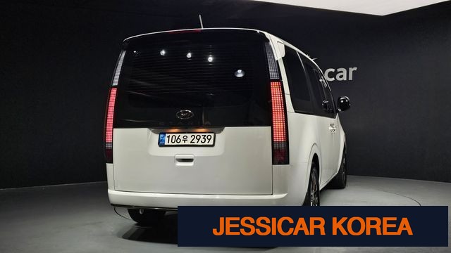 2022 Hyundai Staria - Thumbnail 10