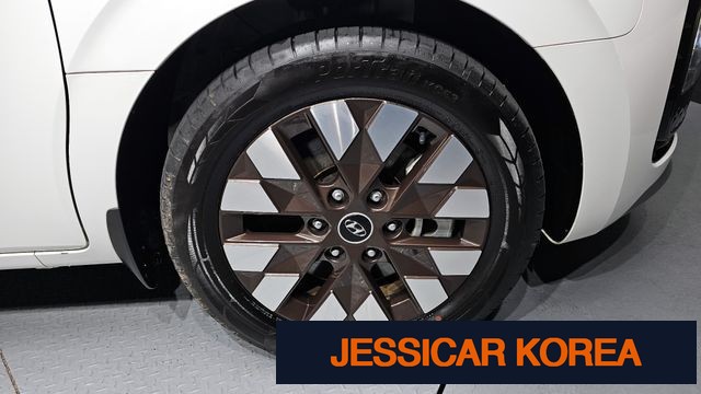 2022 Hyundai Staria - Thumbnail 14