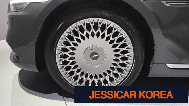 2020 Genesis G90 - Thumbnail 15
