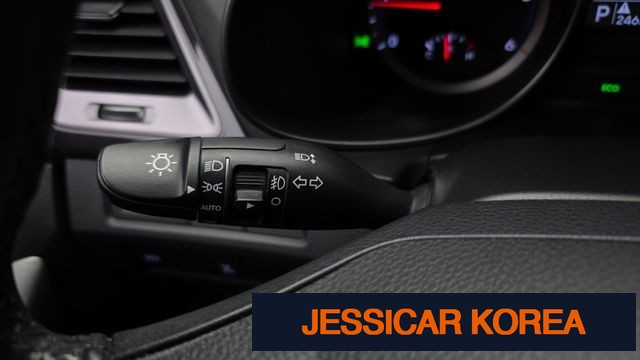 2013 Hyundai Santa Fe DM - Thumbnail 11