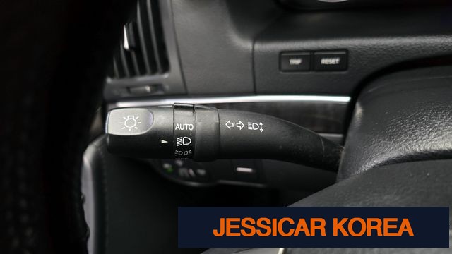 2011 Hyundai Veracruz - Thumbnail 3