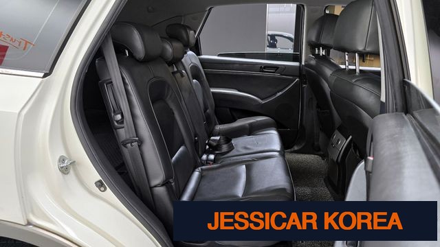 2011 Hyundai Veracruz - Thumbnail 4