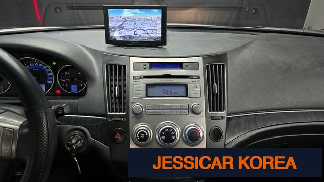 2011 Hyundai Veracruz - Thumbnail 18