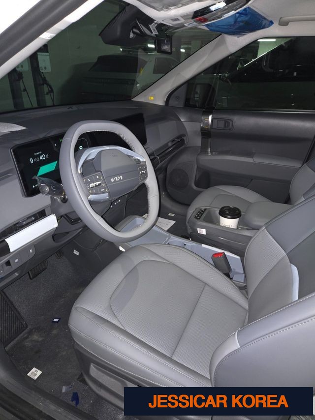 2027 Kia EV3 - Thumbnail 9