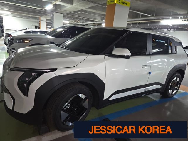 2027 Kia EV3 - Thumbnail 10