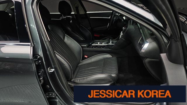 2019 Genesis G70 - Thumbnail 12