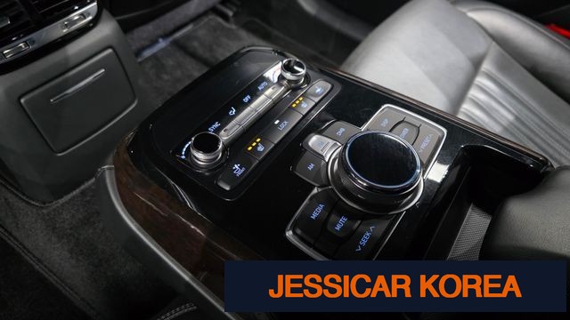 2016 Genesis EQ900 - Thumbnail 4