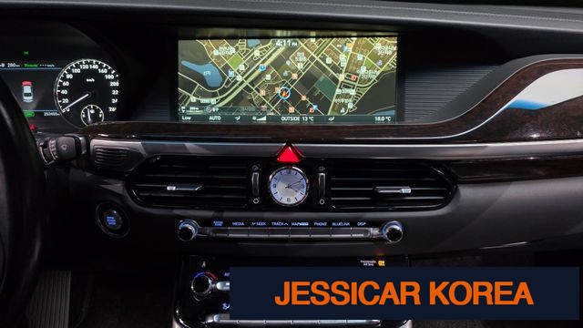 2016 Genesis EQ900 - Thumbnail 9
