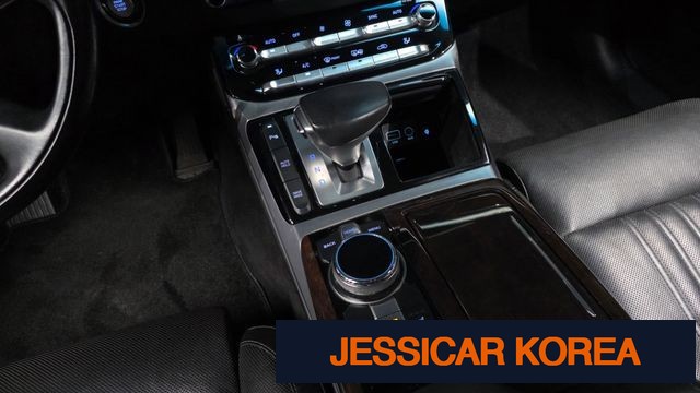 2016 Genesis EQ900 - Thumbnail 10