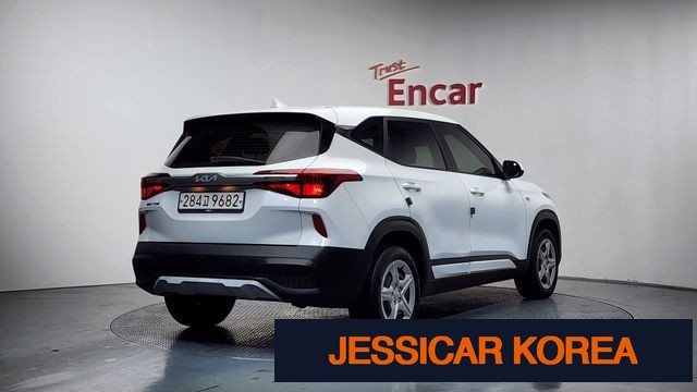 2023 Kia Seltos - Thumbnail 7