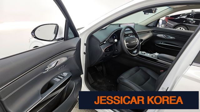 2022 Genesis GV70 - Thumbnail 10