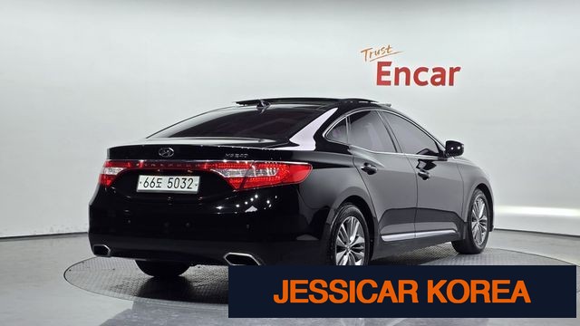 2016 Hyundai Grandeur HG - Thumbnail 2