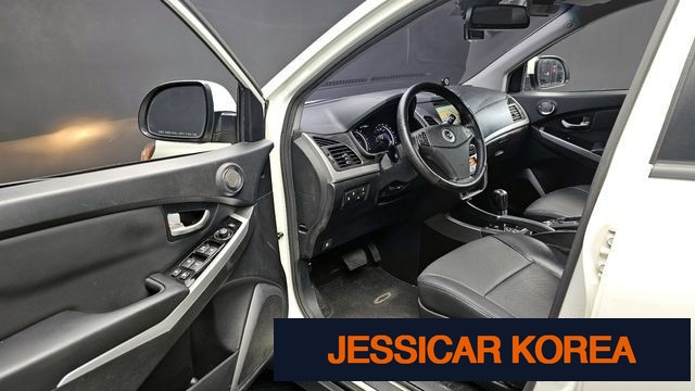 2015 KG Mobility New Korando C - Thumbnail 7