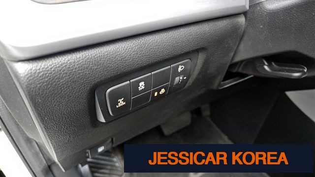 2015 KG Mobility New Korando C - Thumbnail 10