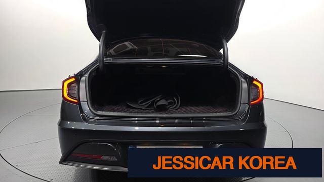 2020 Hyundai Sonata (DN8) - Thumbnail 2