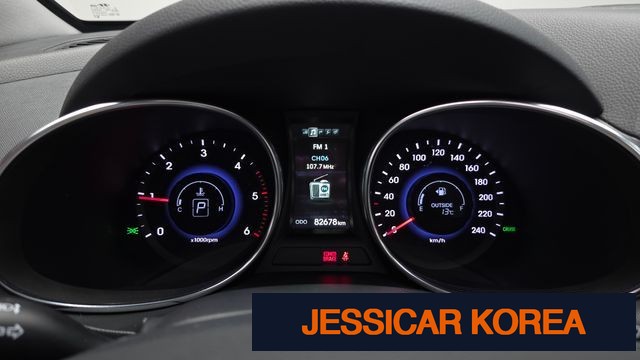2015 Hyundai Santa Fe DM - Thumbnail 3