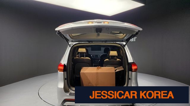 2015 Kia All New Carnival - Thumbnail 17