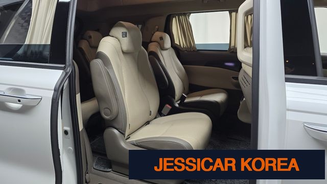 2023 Kia Carnival 4th Gen - Thumbnail 3