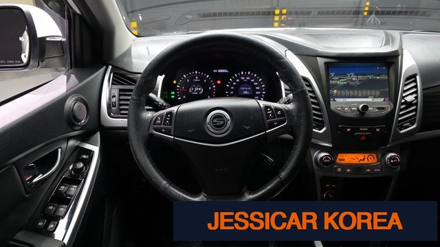 2014 KG Mobility New Korando C - Thumbnail 3