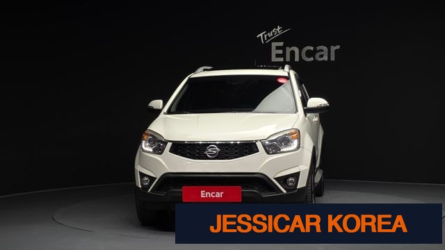2014 KG Mobility New Korando C - Thumbnail 6
