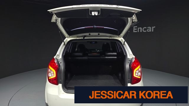 2014 KG Mobility New Korando C - Thumbnail 17