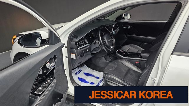 2022 Kia Niro EV - Thumbnail 10