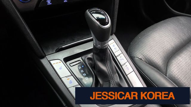 2017 Hyundai Avante AD - Thumbnail 3
