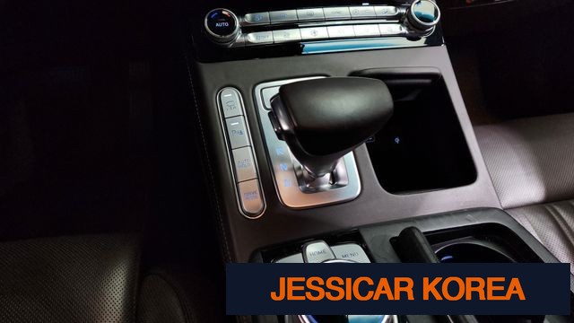 2019 Genesis G90 - Thumbnail 13