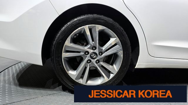2018 Hyundai Avante AD - Thumbnail 12