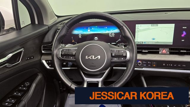 2022 Kia Sportage 5th Gen - Thumbnail 3