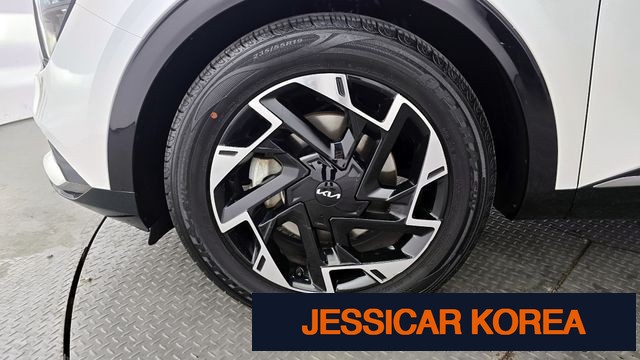 2022 Kia Sportage 5th Gen - Thumbnail 6