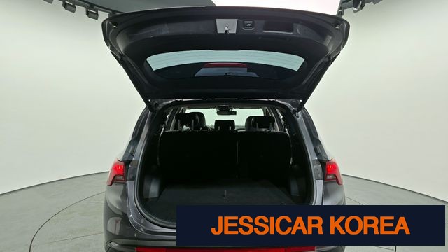 2023 Hyundai The New Santa Fe - Thumbnail 18