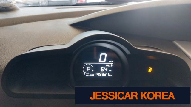 2014 KG Mobility Korando Turismo - Thumbnail 2