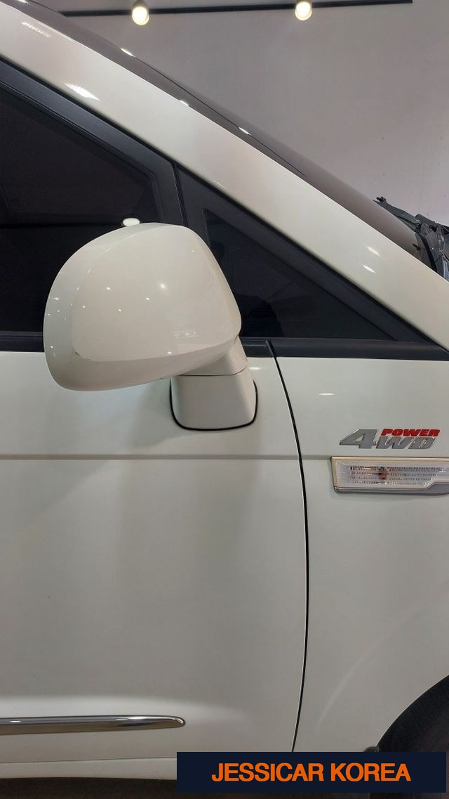2014 KG Mobility Korando Turismo - Thumbnail 15