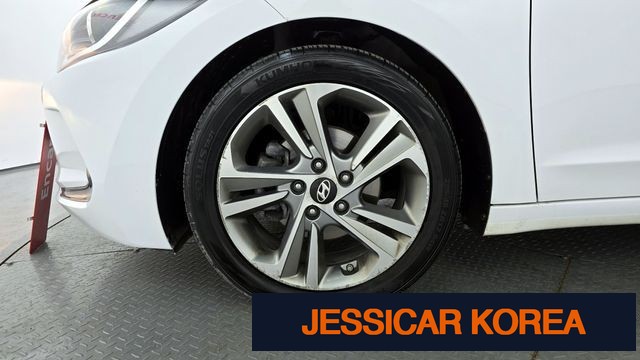 2018 Hyundai Avante AD - Thumbnail 17